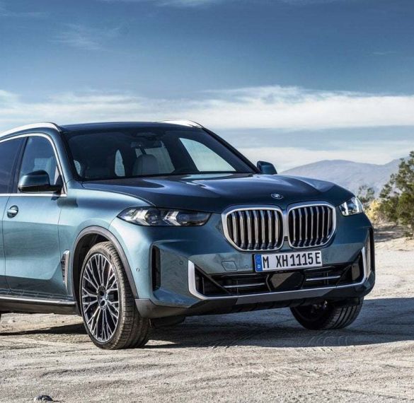 Nová generace BMW X5. Inovovaný model opět vytáhl několik es z rukávu